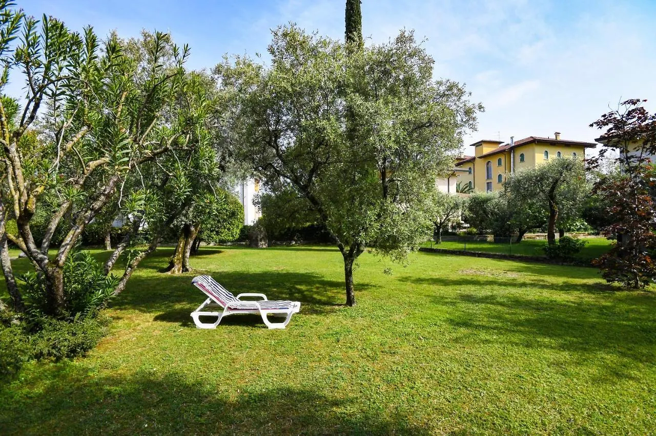 Apartment Appartamento Dialma'S Toscolano Maderno